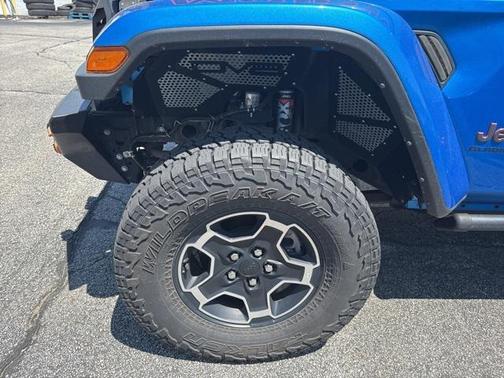 2021 Jeep Gladiator Mojave 4X4