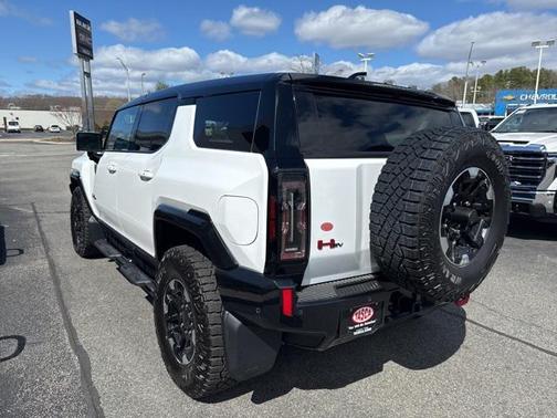 2024 GMC HUMMER EV SUV 2X