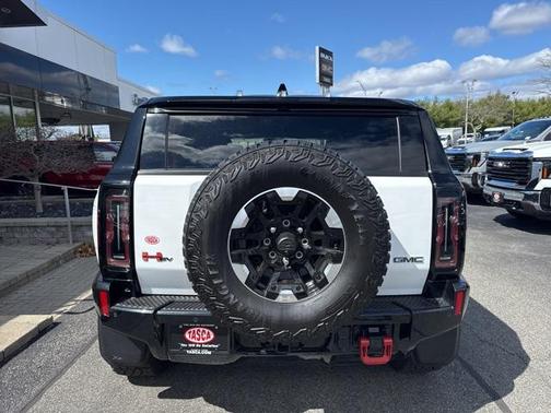2024 GMC HUMMER EV SUV 2X