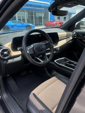 Mosaic Black Metallic 2025 Chevrolet Equinox AWD ACTIV