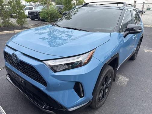 2023 Toyota RAV4 Hybrid SE
