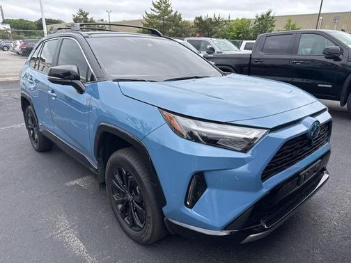 2023 Toyota RAV4 Hybrid SE