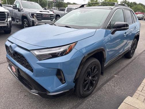 2023 Toyota RAV4 Hybrid SE