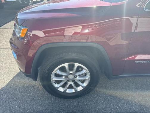 2022 Jeep Grand Cherokee Laredo