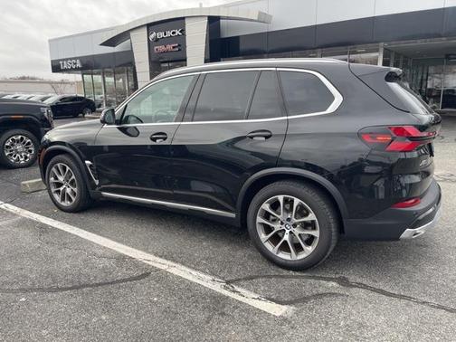 2025 BMW X5 xDrive40i