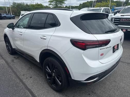 2022 Buick Envision FWD Essence