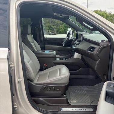 Beige Metallic 2023 Chevrolet Suburban LT