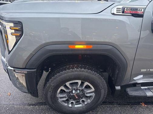 2026 GMC Sierra 2500 SLE