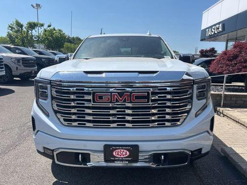Glacier White Tricoat 2026 GMC Sierra 1500 Denali