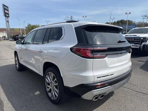 2025 GMC Acadia Denali