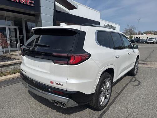 2025 GMC Acadia Denali