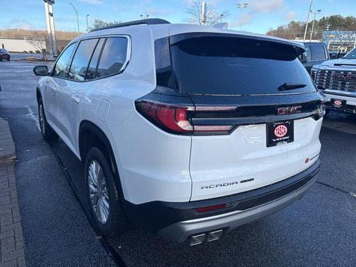 2026 GMC Acadia Elevation AWD