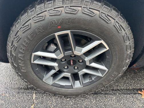 2026 GMC Terrain AWD AT4