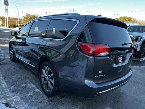 2020 Chrysler Pacifica Limited