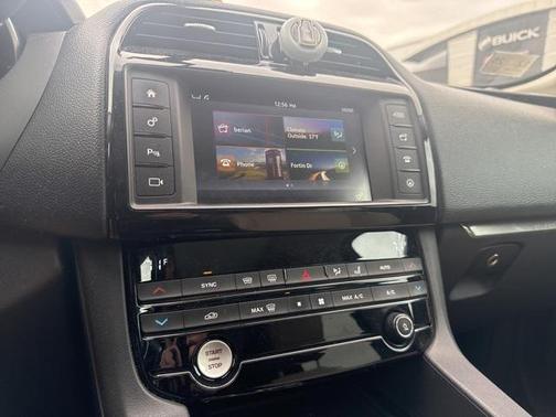 2018 Jaguar F-PACE 35t Premium