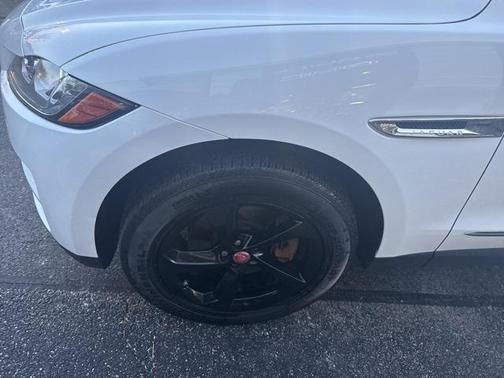 2018 Jaguar F-PACE 35t Premium