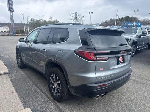 2024 GMC Acadia AWD AT4