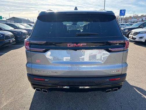 2024 GMC Acadia AWD AT4