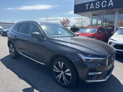 2022 Volvo XC60 B5 Inscription