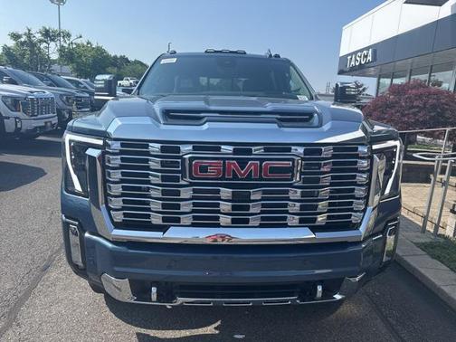 2025 GMC Sierra 2500 Denali