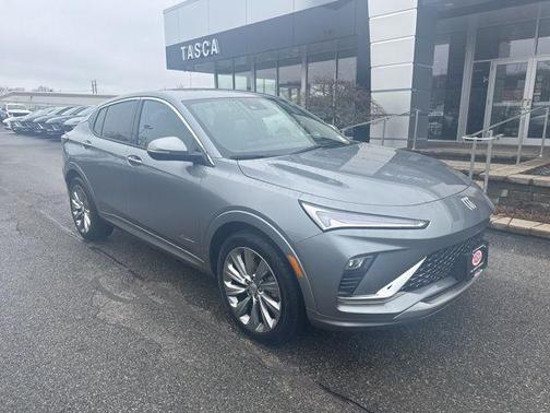 Moonstone Gray Metallic 2025 Buick Envista Avenir FWD