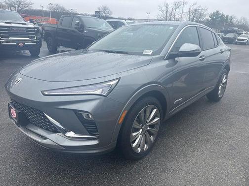 Moonstone Gray Metallic 2025 Buick Envista Avenir FWD
