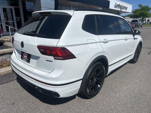 Opal White Pearl 2023 Volkswagen Tiguan 2.0T SE R-Line Black 4MOTION