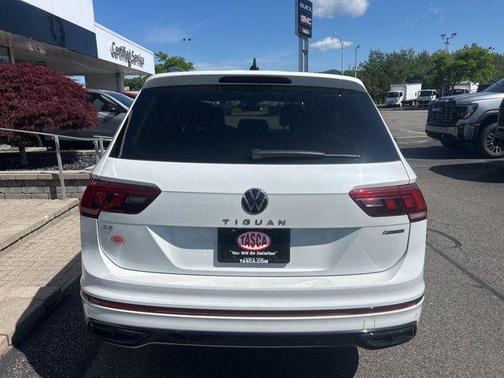 Opal White Pearl 2023 Volkswagen Tiguan 2.0T SE R-Line Black 4MOTION