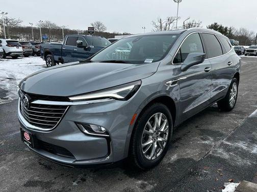 2024 Buick Enclave Essence AWD