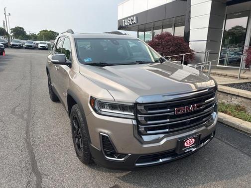 2022 GMC Acadia AWD AT4