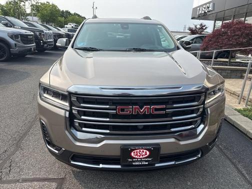 2022 GMC Acadia AWD AT4