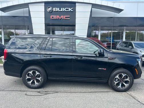 Onyx Black 2025 GMC Yukon 4WD AT4 Ultimate