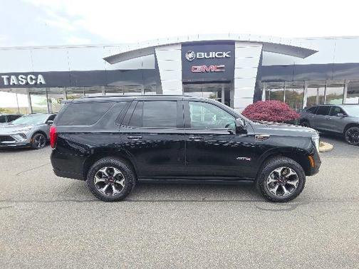 Onyx Black 2025 GMC Yukon 4WD AT4 Ultimate