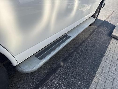 2023 GMC Savana 2500 Work Van