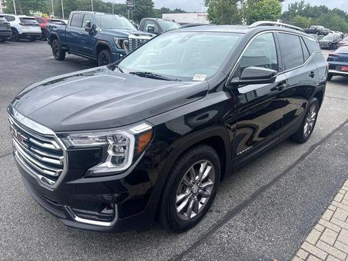 Ebony Twilight Metallic 2023 GMC Terrain SLT