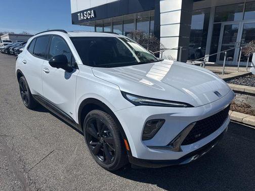 Iridescent White Tricoat 2026 Buick Envision Sport Touring AWD