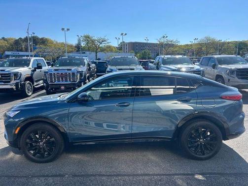 Ocean Blue Metallic 2026 Buick Envista Sport Touring FWD