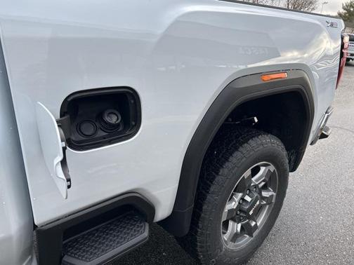 2026 GMC Sierra 3500 SLT