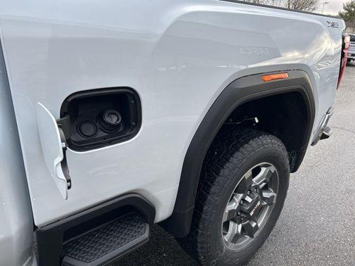 2026 GMC Sierra 3500 SLT