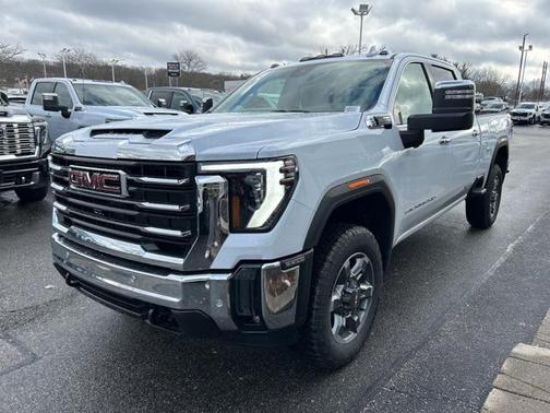 2026 GMC Sierra 3500 SLT