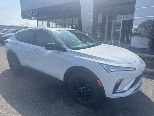 Summit White 2026 Buick Envista Sport Touring FWD