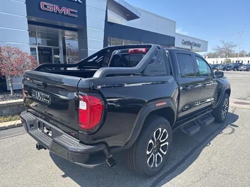 2025 GMC Canyon Base