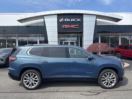 2025 GMC Acadia Denali