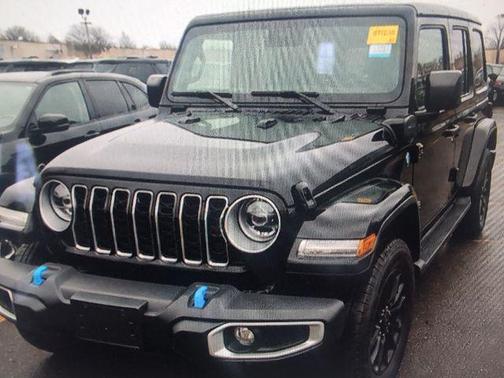 Black Clearcoat 2024 Jeep Wrangler 4xe Sahara