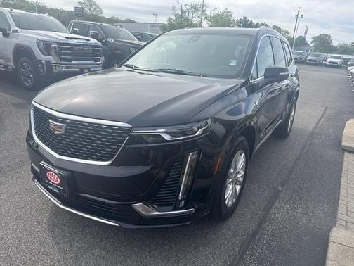 2023 Cadillac XT6 Luxury AWD