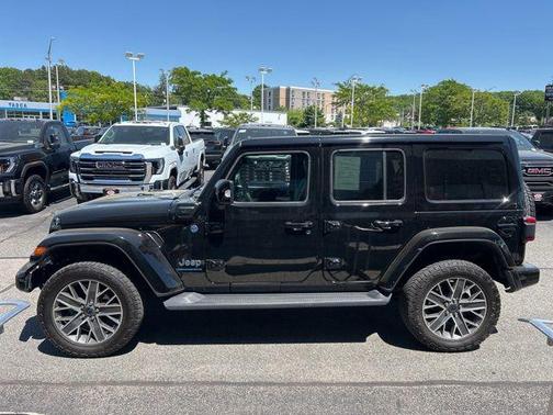 Black Clearcoat 2024 Jeep Wrangler 4xe High Altitude
