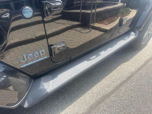 Black Clearcoat 2024 Jeep Wrangler 4xe High Altitude