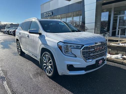 2023 GMC Terrain Denali