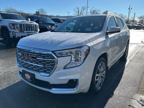 2023 GMC Terrain Denali