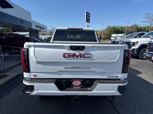 2025 GMC Sierra 2500 AT4